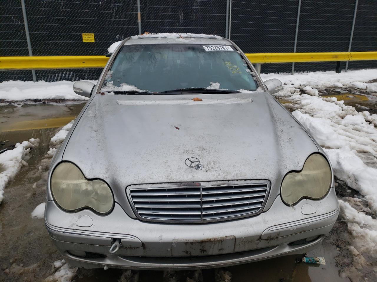 Photo 9 from auction – 2002 MERCEDES-BENZ C 320 with VIN WDBRF64J72F267016