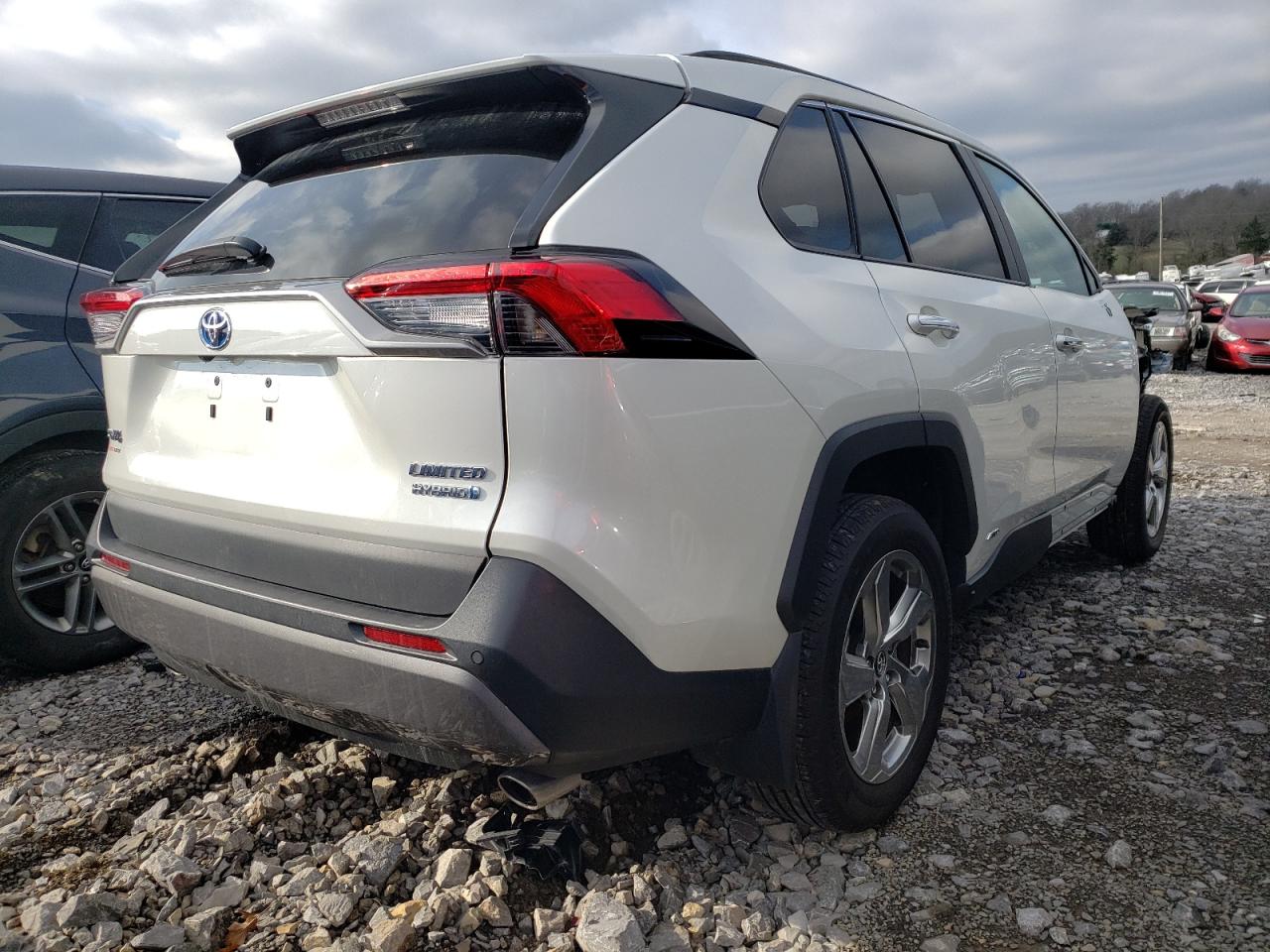 Photo 4 from auction – 2021 TOYOTA RAV4 LIMIT with VIN 2T3D6RFV6MW007818