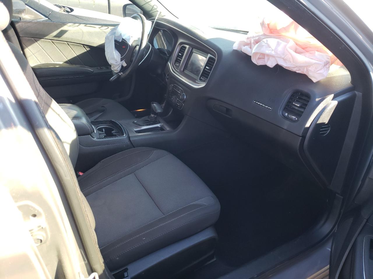 Photo 5 from auction – 2019 DODGE CHARGER SX with VIN 2C3CDXBG1KH715165