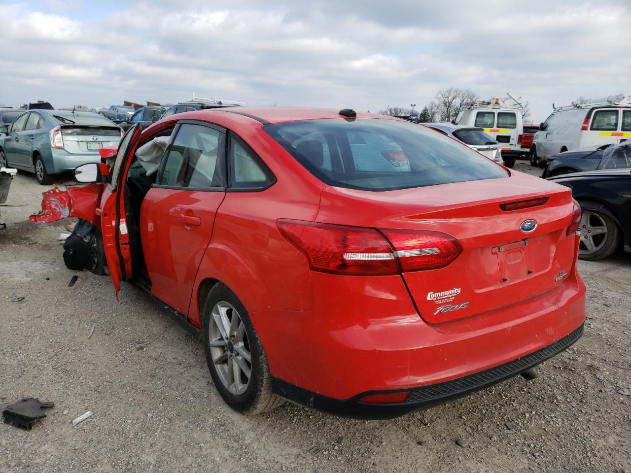 Photo 3 from auction – 2016 FORD FOCUS SE with VIN 1FADP3F22GL263533