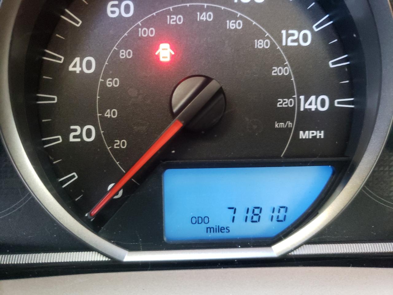 Photo 8 from auction – 2015 TOYOTA RAV4 XLE with VIN JTMRFREV0FD165109