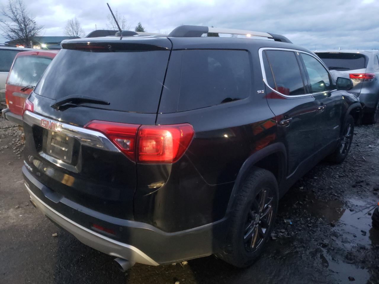 Photo 4 from auction – 2017 GMC ACADIA SLT with VIN 1GKKNULS7HZ236235