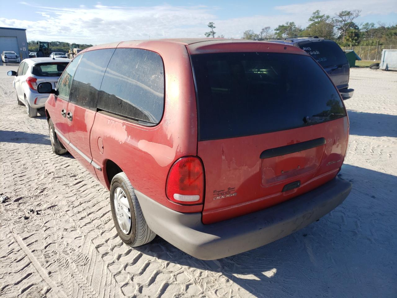 Photo 3 from auction – 2000 DODGE GRAND CARA with VIN 2B4GP24G1YR785933