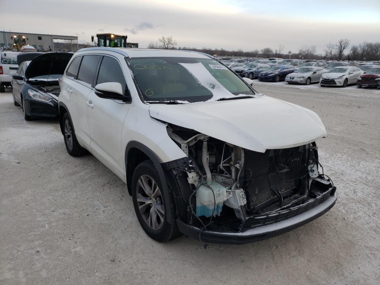 TOYOTA HIGHLANDER 2014 with VIN 5TDJKRFH0ES065144 - Photo from auction