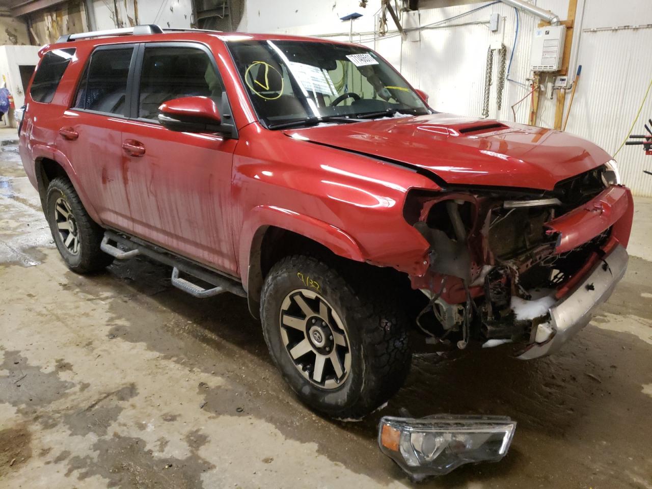 Photo 1 from auction – 2018 TOYOTA 4RUNNER SR with VIN JTEBU5JR1J5546104