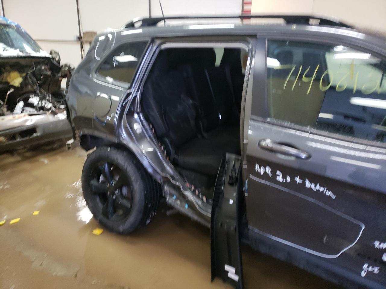 Photo 9 from auction – 2016 JEEP CHEROKEE L with VIN 1C4PJMCS1GW122972