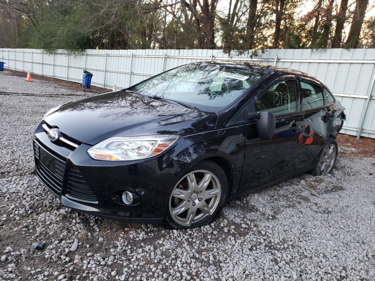 Photo 2 from auction – 2013 FORD FOCUS S with VIN 1FADP3E20DL188621