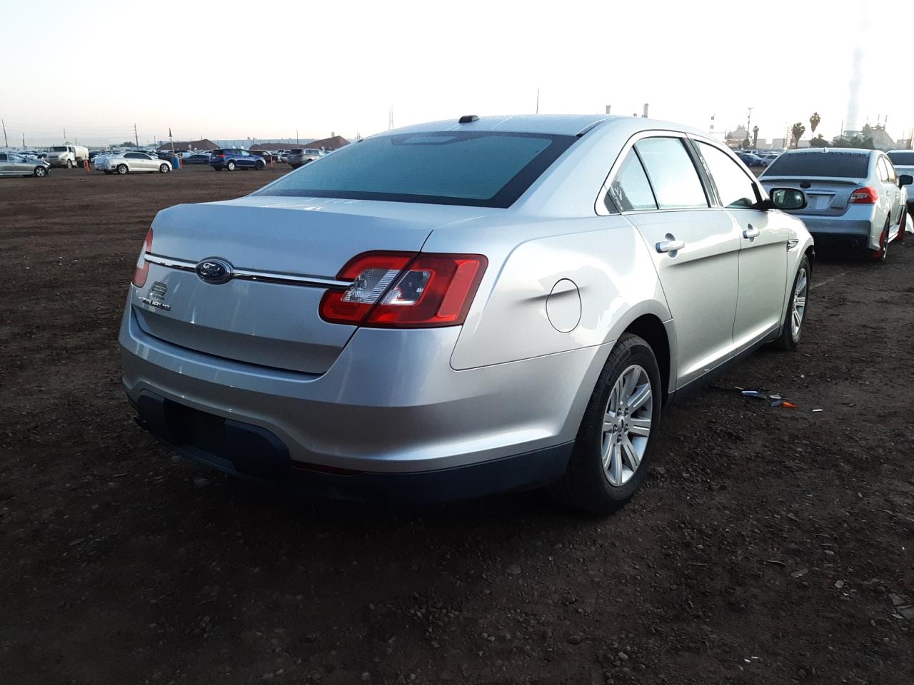 Photo 4 from auction – 2011 FORD TAURUS SE with VIN 1FAHP2DW3BG146658