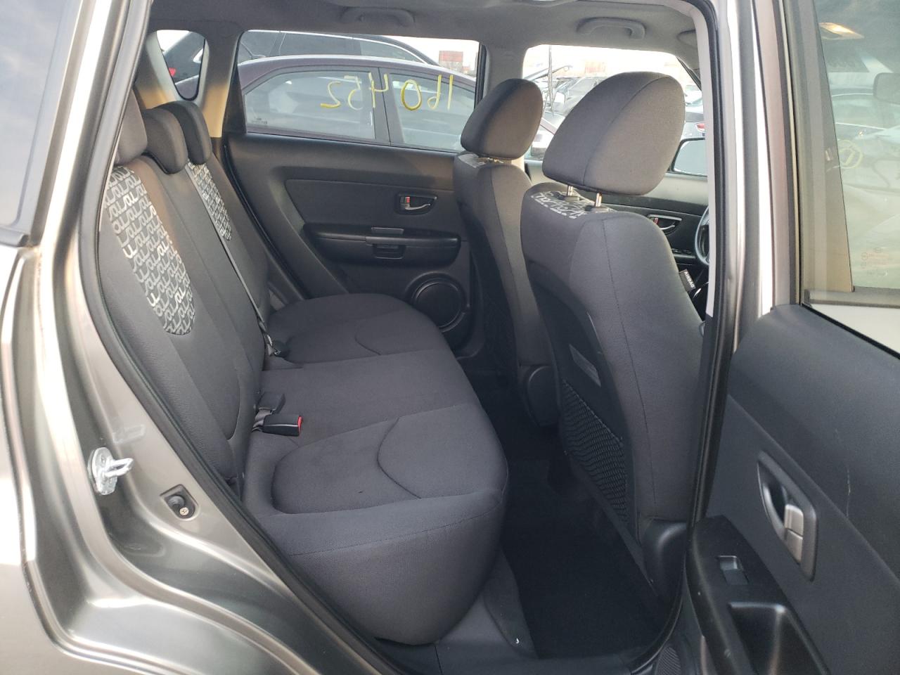 Photo 6 from auction – 2010 KIA SOUL + with VIN KNDJT2A20A7116217