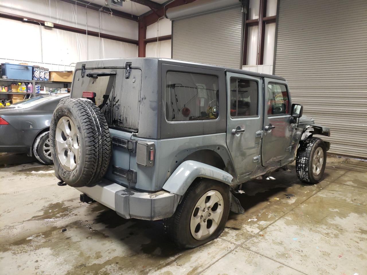 Photo 4 from auction – 2014 JEEP WRANGLER U with VIN 1C4BJWEG4EL135924