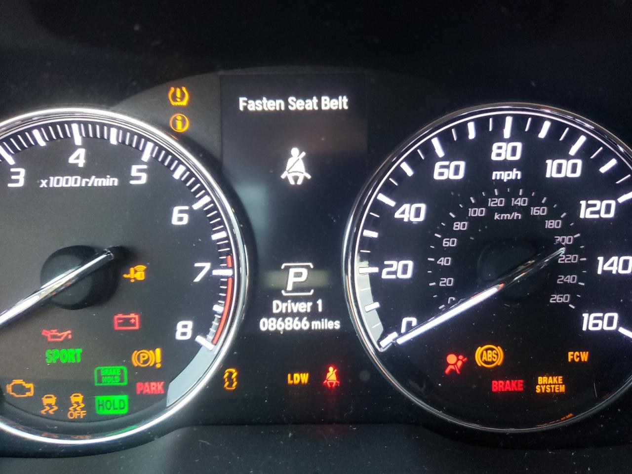 Photo 8 from auction – 2014 ACURA RLX TECH with VIN JH4KC1F5XEC006059