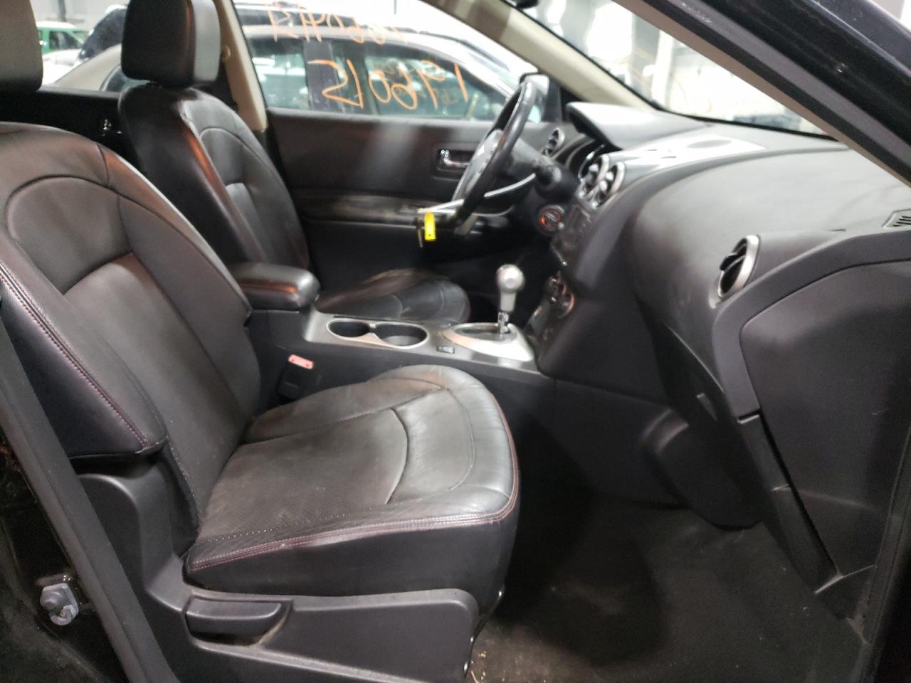 Photo 5 from auction – 2011 NISSAN ROGUE S with VIN JN8AS5MV8BW673897