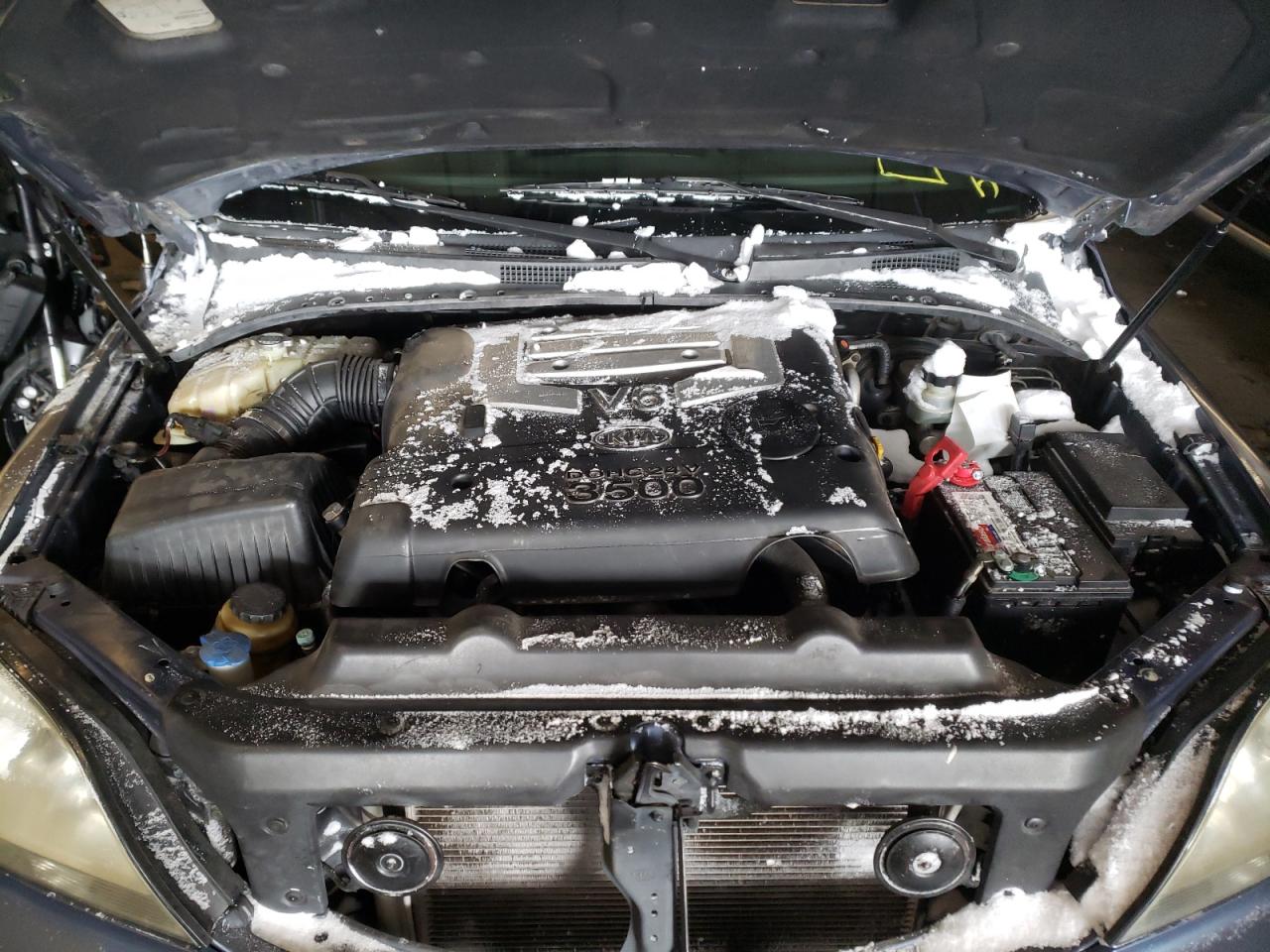 Photo 7 from auction – 2005 KIA SORENTO EX with VIN KNDJD733655422162