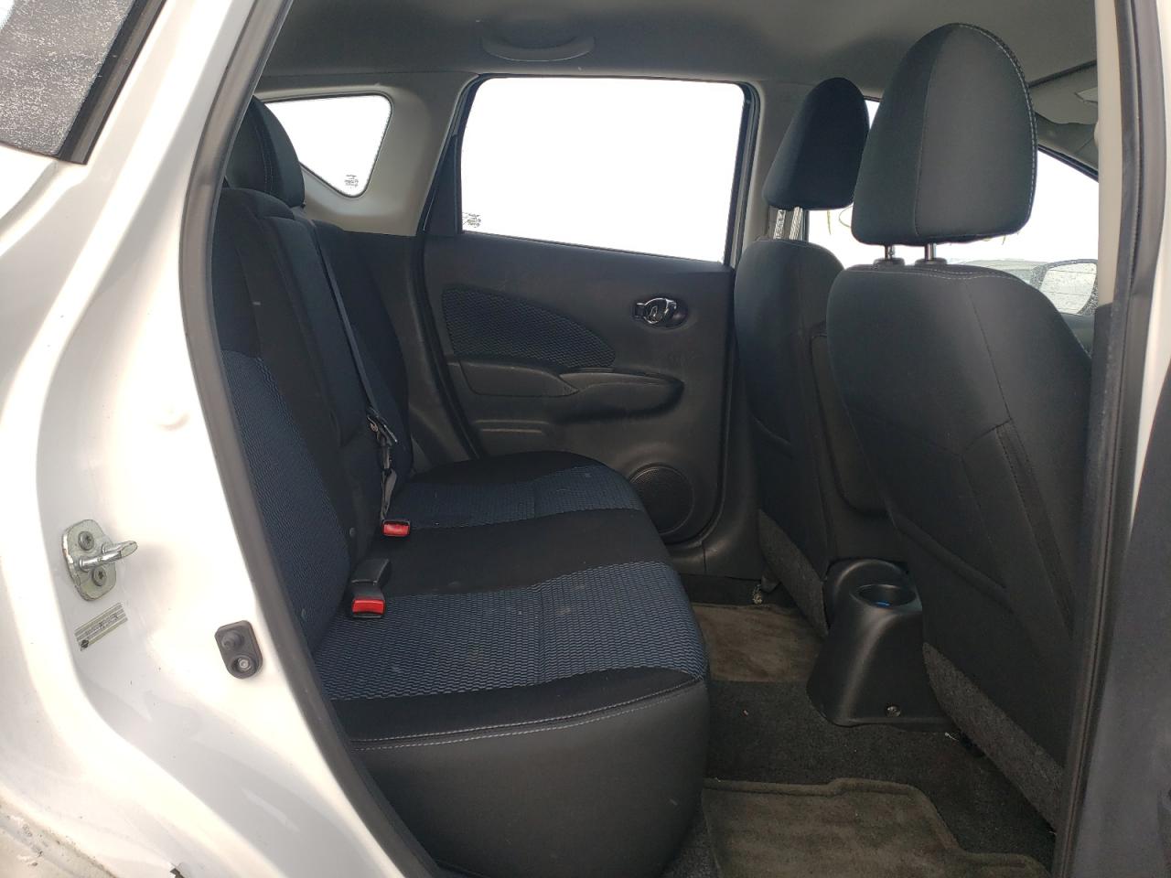 Photo 6 from auction – 2015 NISSAN VERSA NOTE with VIN 3N1CE2CP0FL442584