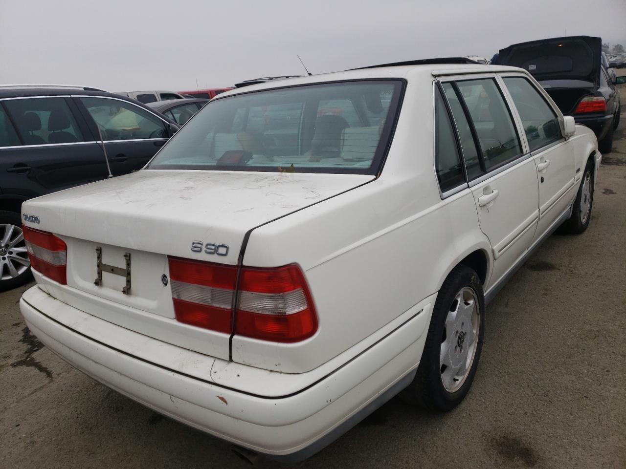 Photo 4 from auction – 1998 VOLVO S90 with VIN YV1KS9604W1123988