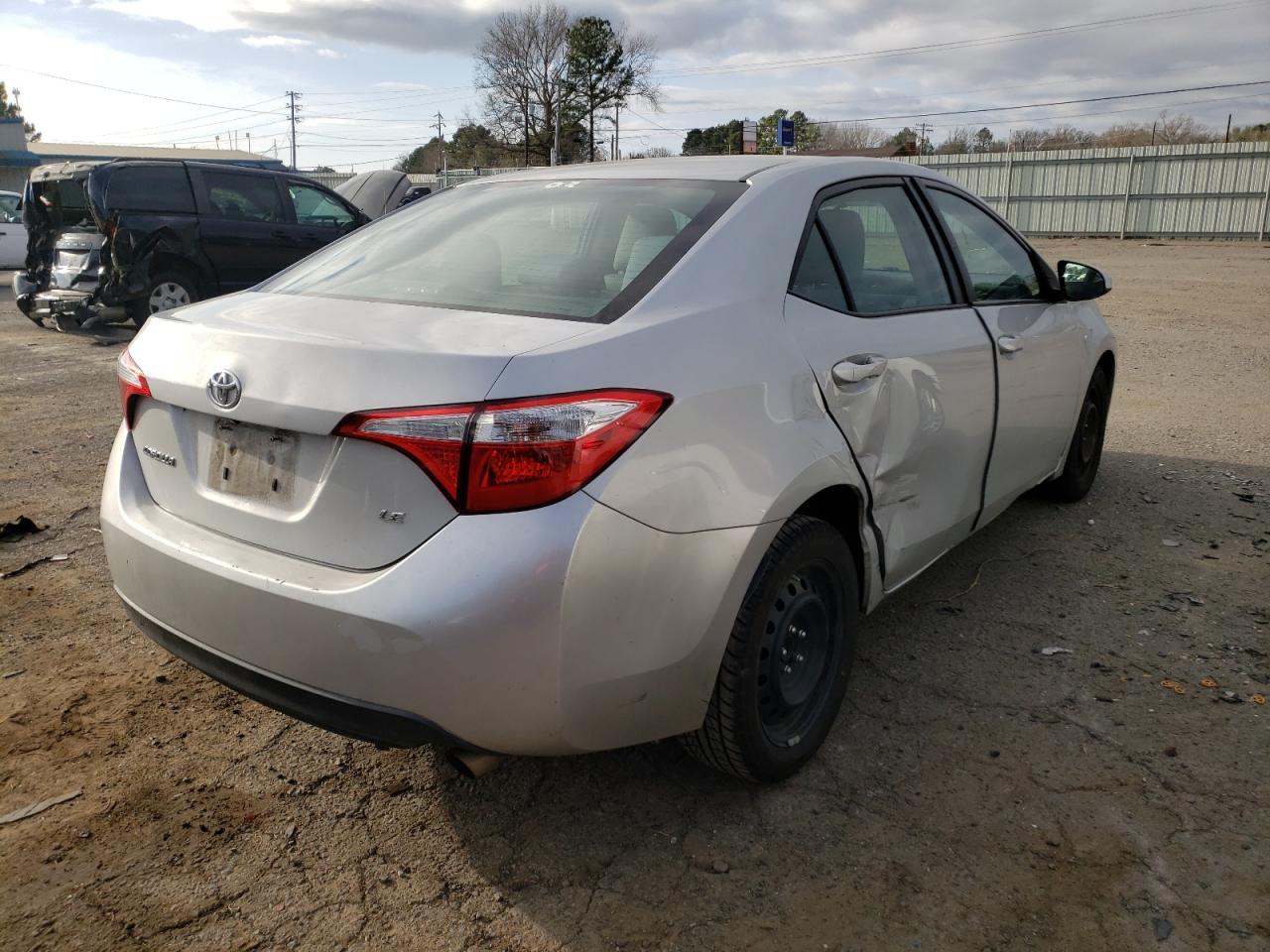 Photo 4 from auction – 2015 TOYOTA COROLLA L with VIN 2T1BURHE5FC413418