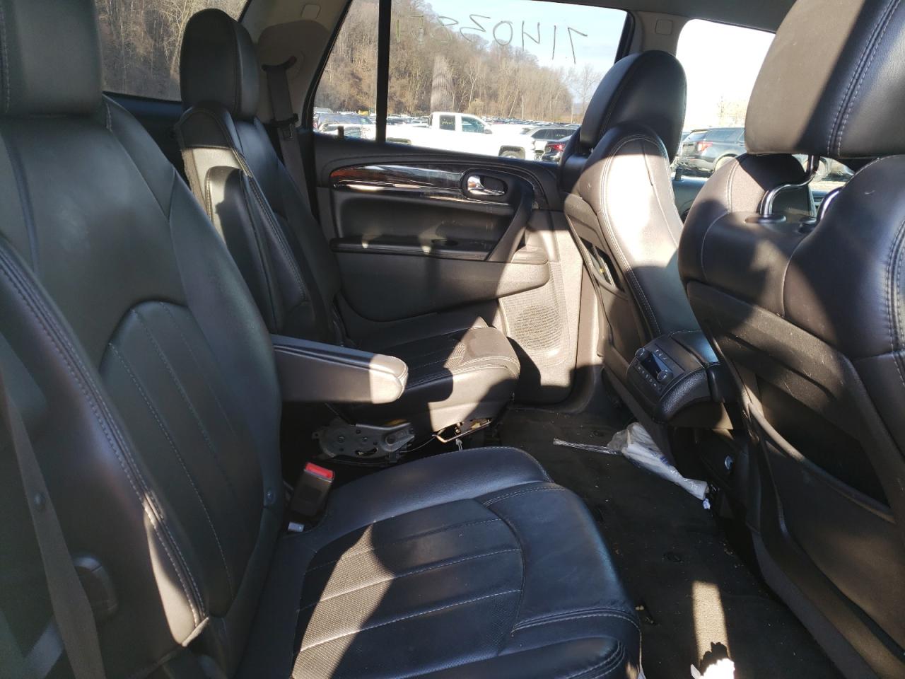 Photo 6 from auction – 2015 BUICK ENCLAVE with VIN 5GAKVBKD5FJ261232