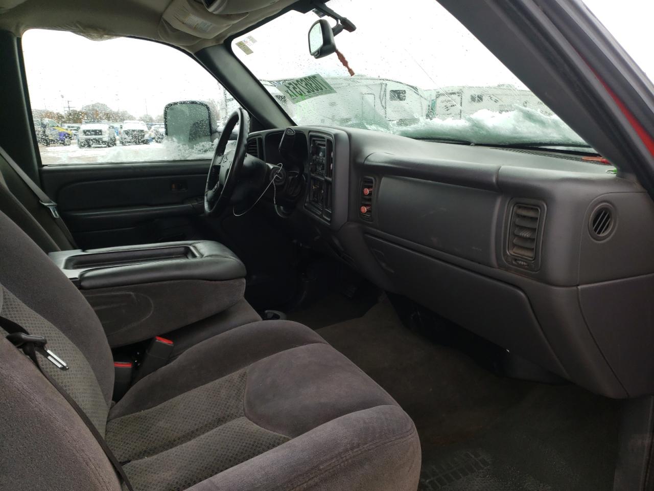 Photo 5 from auction – 2006 CHEVROLET SILVERADO with VIN 1GCHC23D86F242397