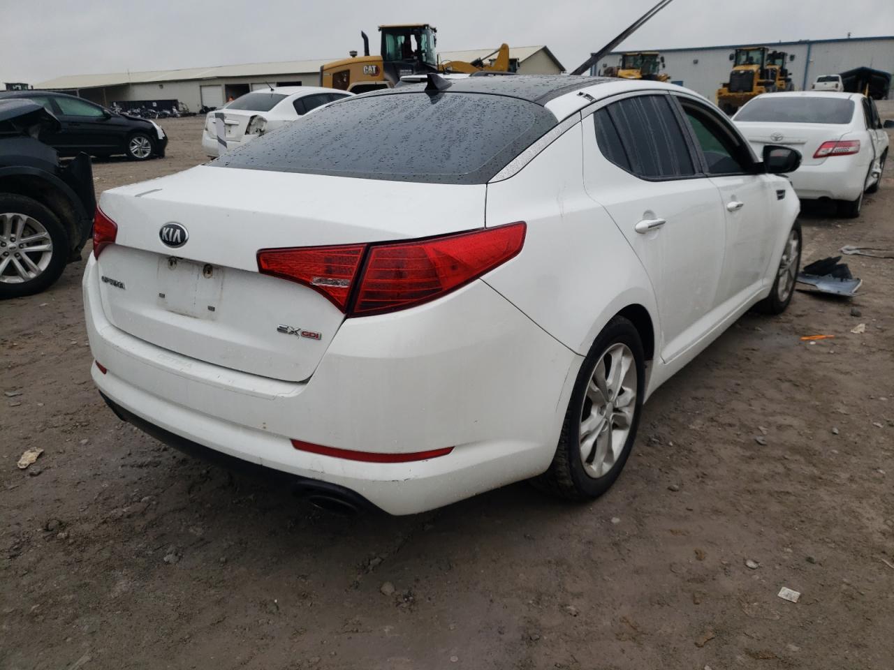 Photo 4 from auction – 2013 KIA OPTIMA EX with VIN 5XXGN4A77DG222509