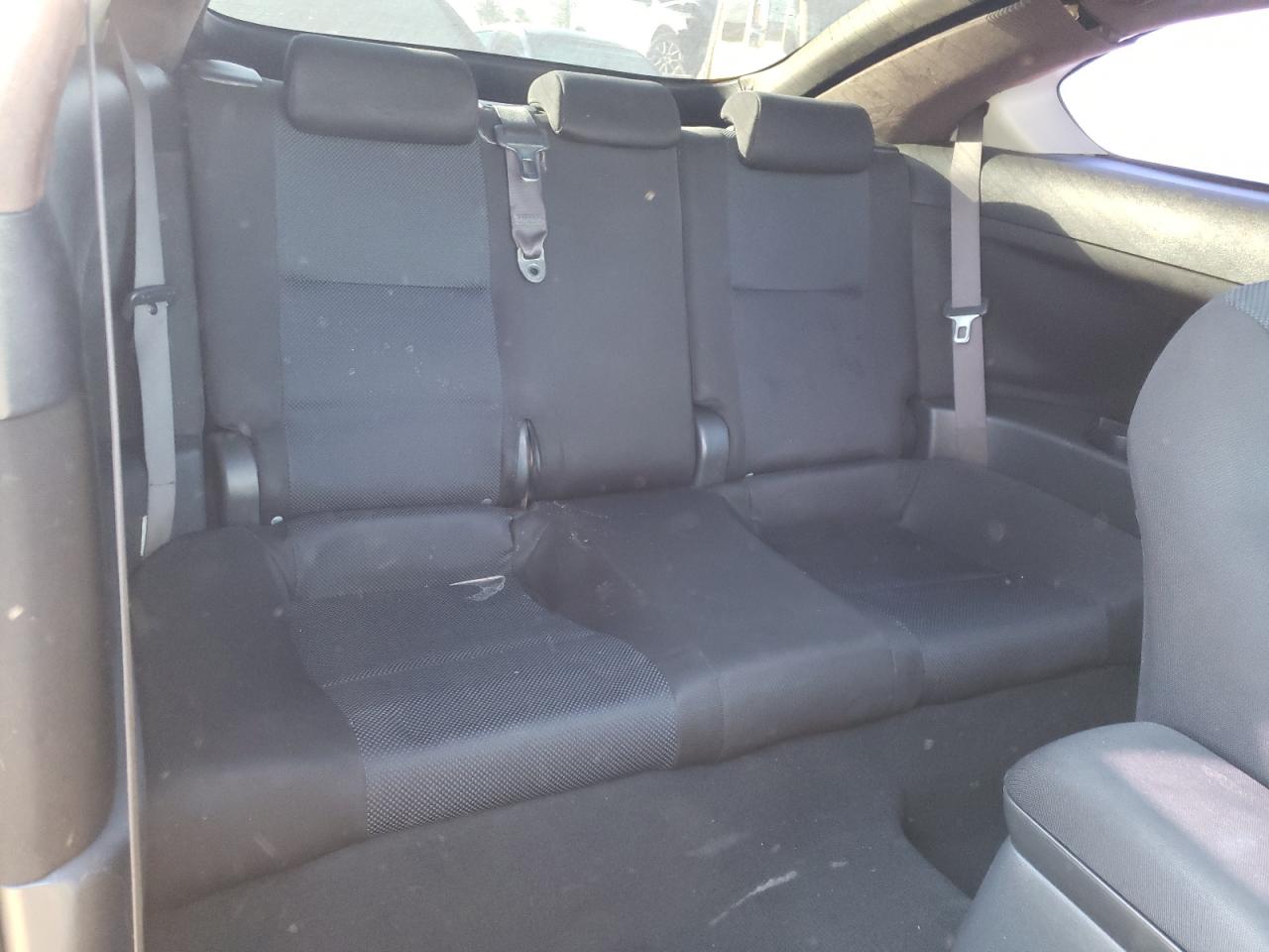 Photo 6 from auction – 2006 TOYOTA SCION TC with VIN JTKDE177560117098