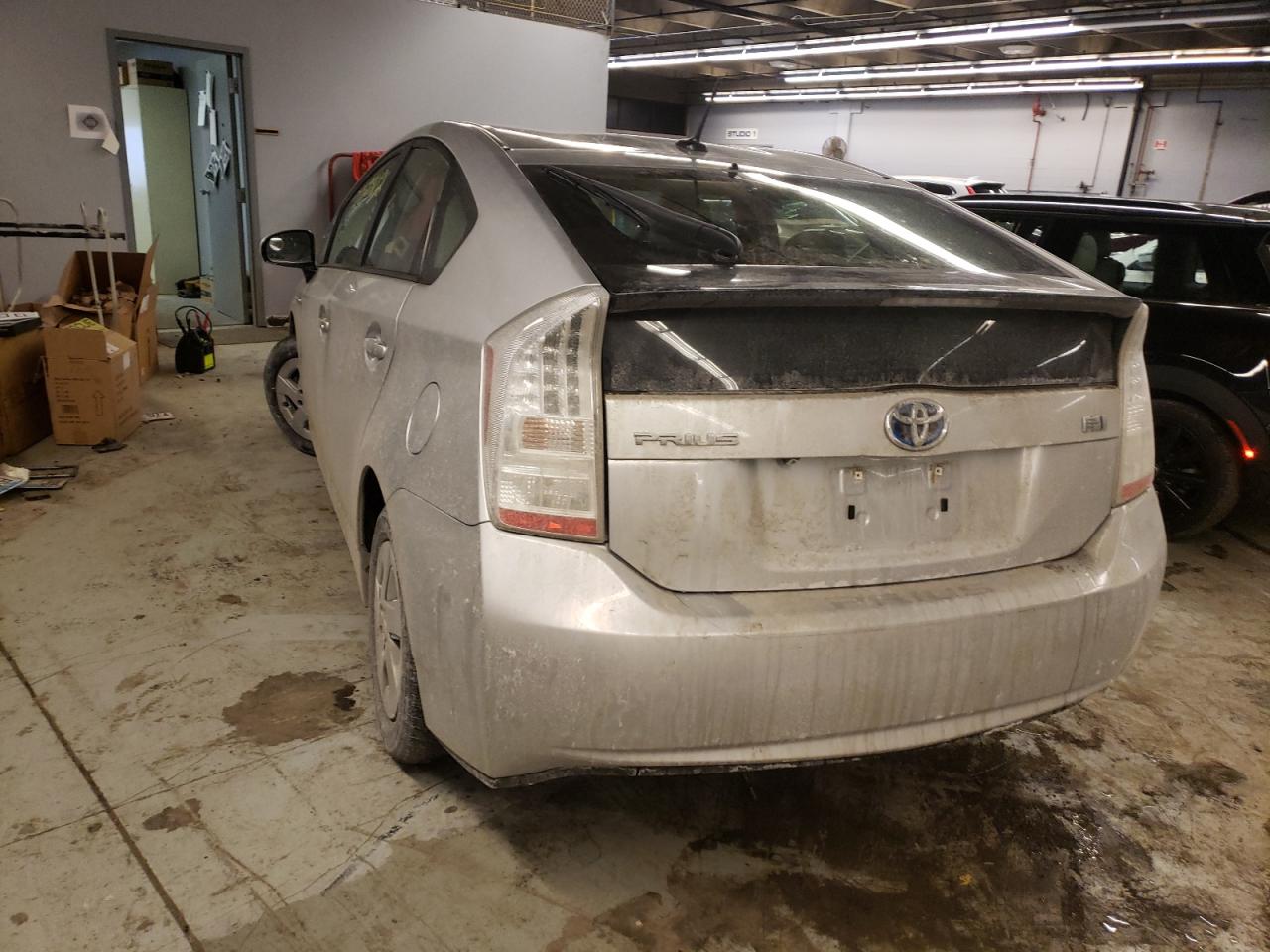 Photo 3 from auction – 2011 TOYOTA PRIUS with VIN JTDKN3DUXB5339962