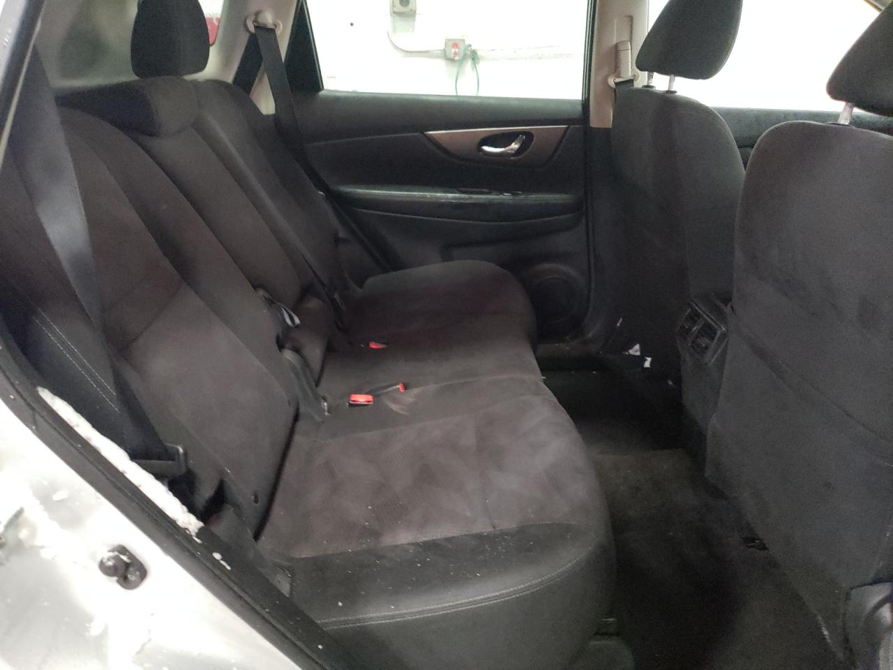 Photo 6 from auction – 2015 NISSAN ROGUE SV with VIN KNMAT2MV8FP508374