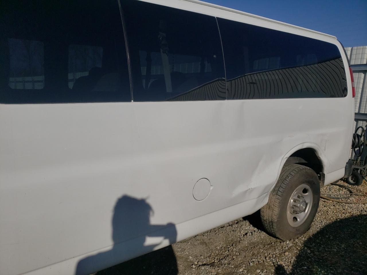 Photo 9 from auction – 2018 CHEVROLET EXPRESS G3 with VIN 1GAZGPFP2J1263384