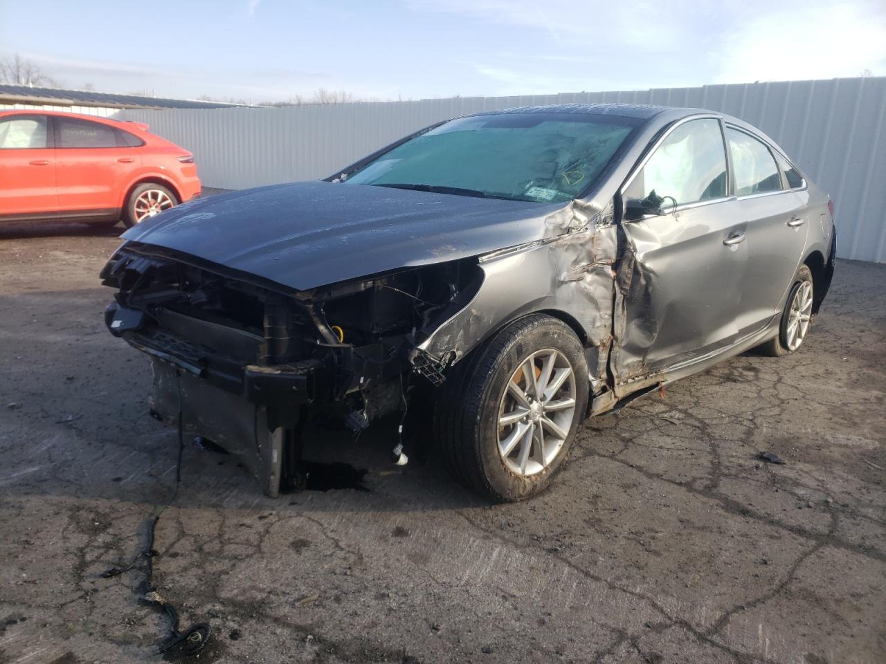 Photo 2 from auction – 2019 HYUNDAI SONATA SE with VIN 5NPE24AF4KH741705
