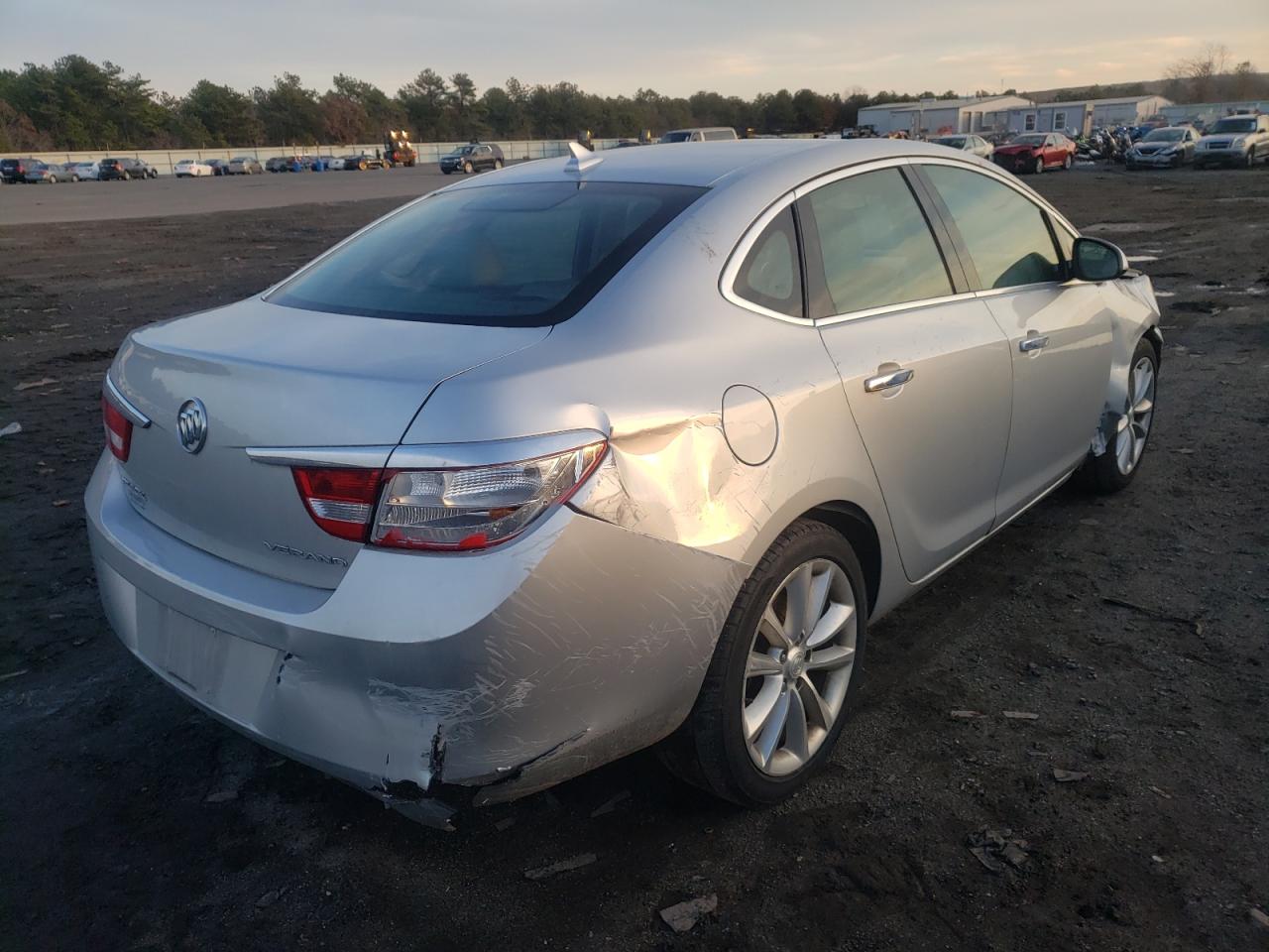 Photo 4 from auction – 2014 BUICK VERANO with VIN 1G4PP5SK6E4239781
