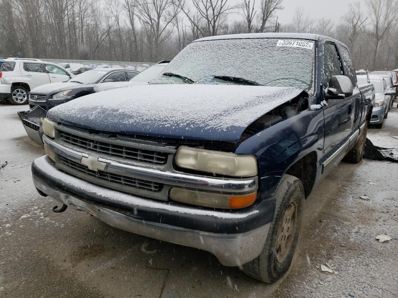Photo 2 from auction – 1999 CHEVROLET SILVERADO with VIN 2GCEK19T3X1120747