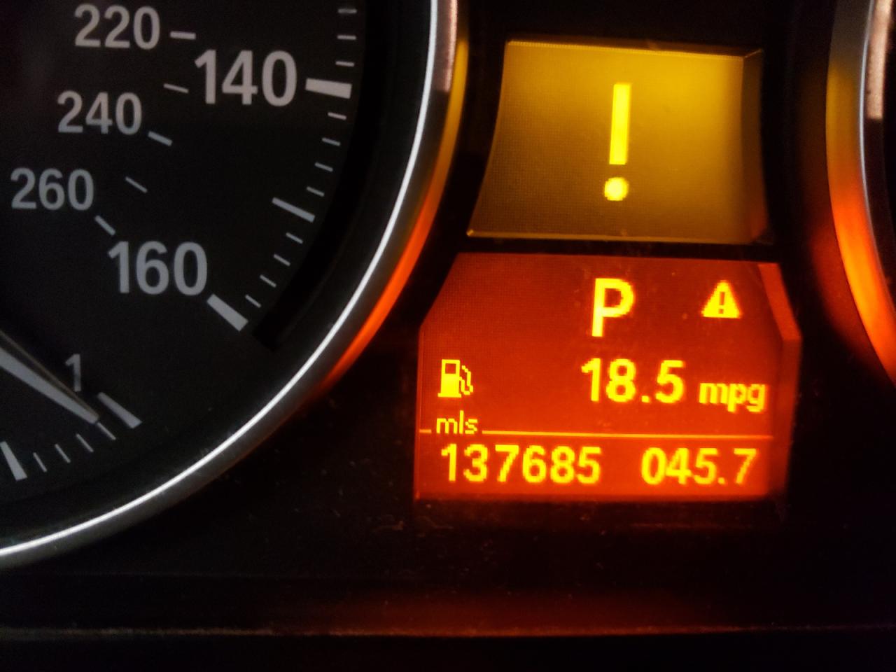 Photo 8 from auction – 2012 BMW 328 I with VIN WBADW3C59CE821594