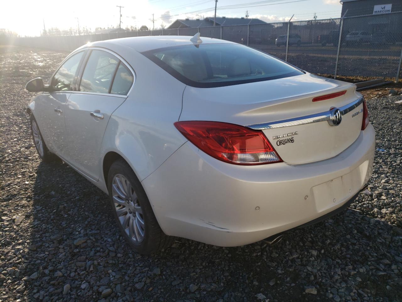 Photo 3 from auction – 2013 BUICK REGAL PREM with VIN 2G4GT5EV4D9247942