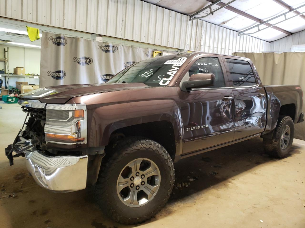 Photo 2 from auction – 2016 CHEVROLET SILVERADO with VIN 3GCUKREC5GG210781