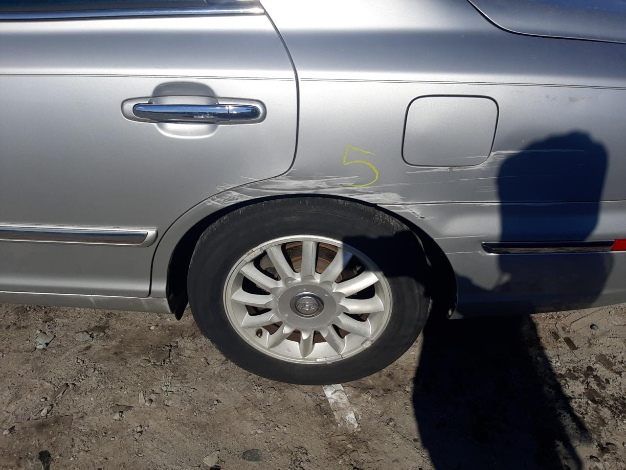 Photo 9 from auction – 2004 HYUNDAI XG with VIN KMHFU45E34A334920