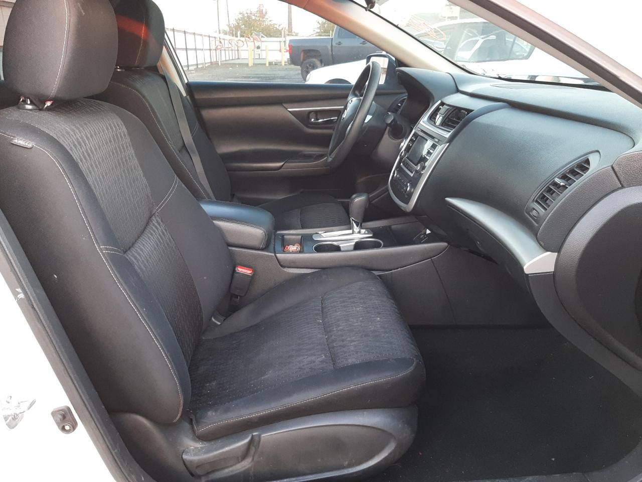 Photo 5 from auction – 2016 NISSAN ALTIMA 2.5 with VIN 1N4AL3AP0GC232685