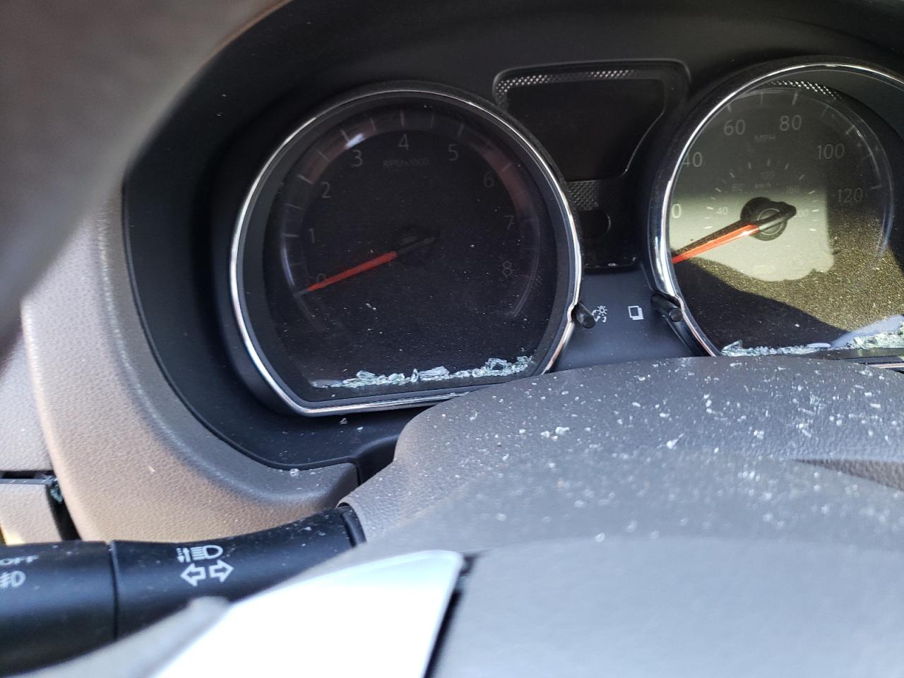 Photo 8 from auction – 2015 NISSAN VERSA S with VIN 3N1CN7AP8FL846748