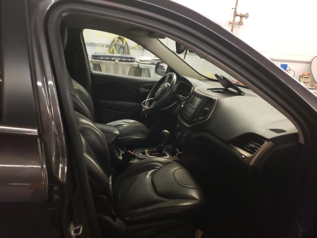 Photo 5 from auction – 2015 JEEP CHEROKEE L with VIN 1C4PJMCS4FW558147
