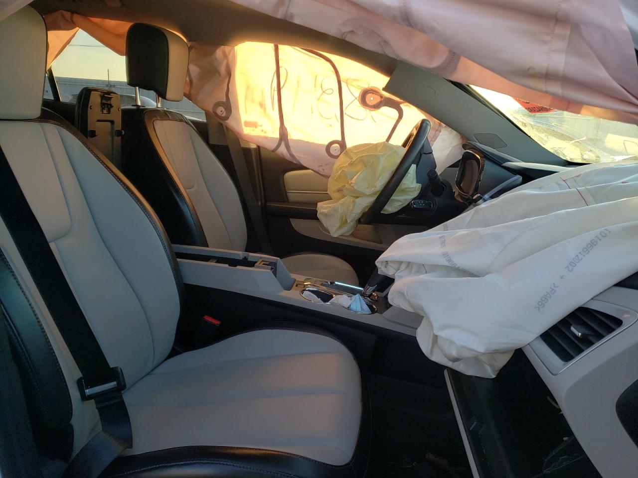 Photo 5 from auction – 2017 GMC TERRAIN SL with VIN 2GKFLPE33H6337377