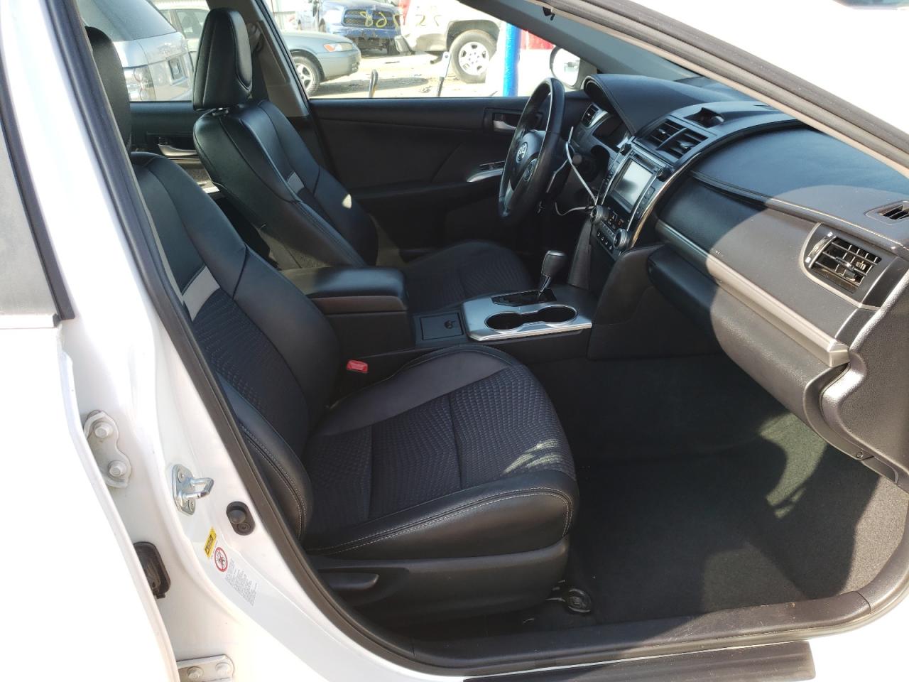 Photo 5 from auction – 2013 TOYOTA CAMRY L with VIN 4T1BF1FK4DU674815