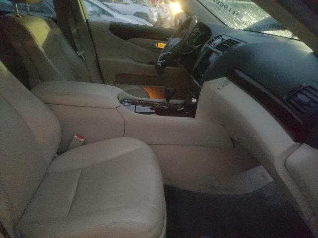 Photo 5 from auction – 2010 LEXUS LS 460 with VIN JTHBL5EF7A5094567