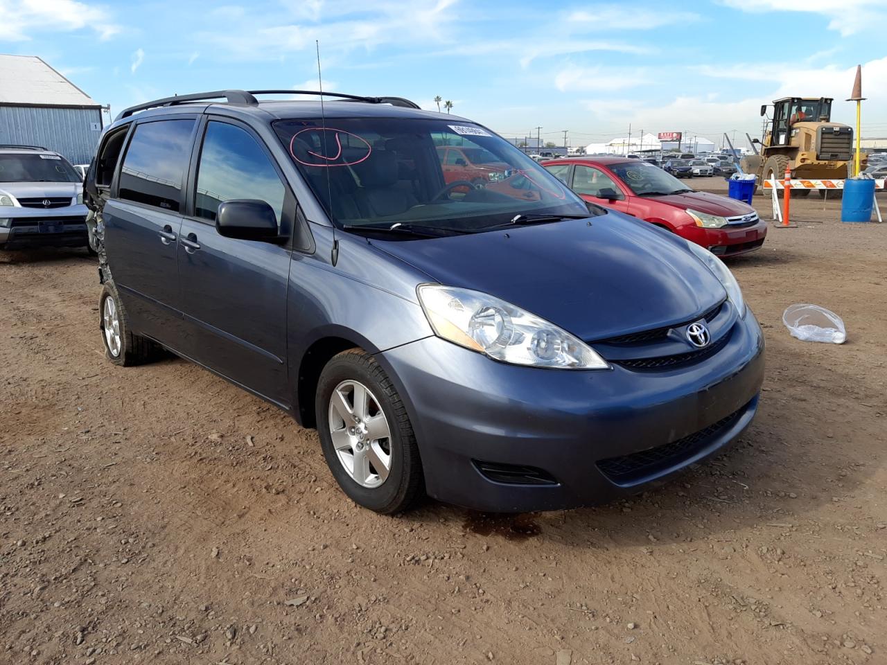 TOYOTA SIENNA CE 2010 with VIN 5TDKK4CC2AS305109 - Photo from auction