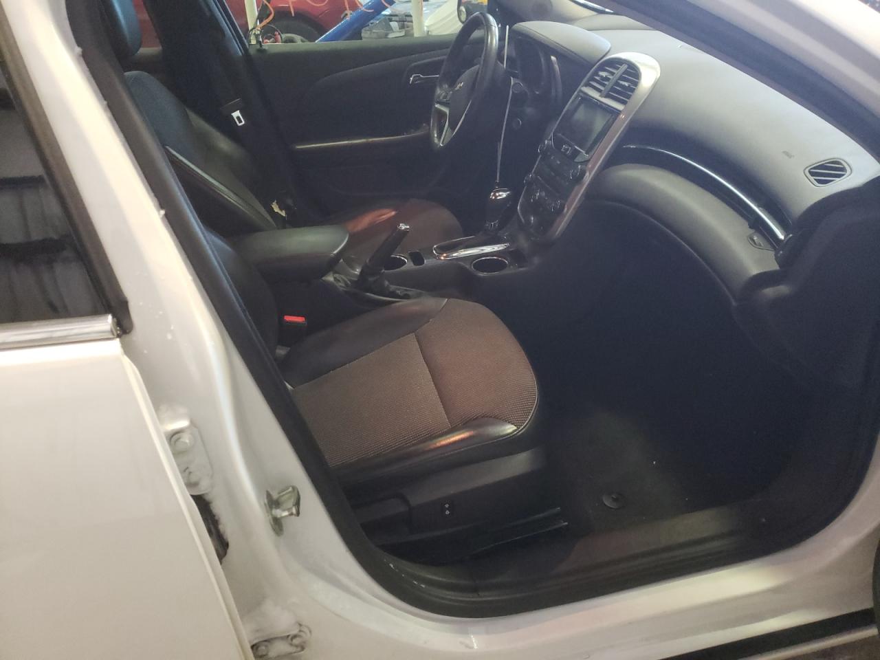 Photo 5 from auction – 2014 CHEVROLET MALIBU 2LT with VIN 1G11E5SL8EF244759
