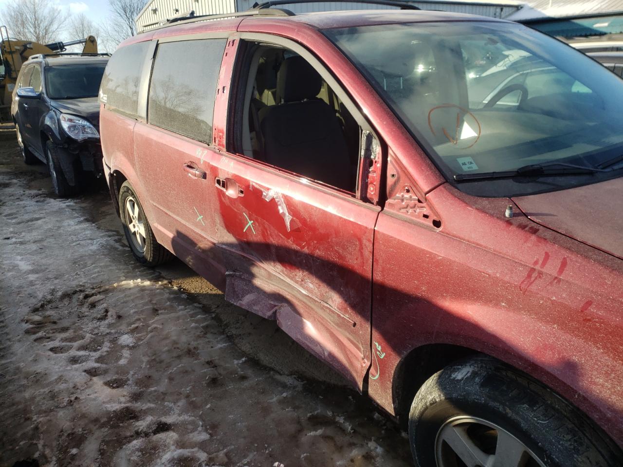 Photo 9 from auction – 2010 DODGE GRAND CARA with VIN 2D4RN3D10AR477468
