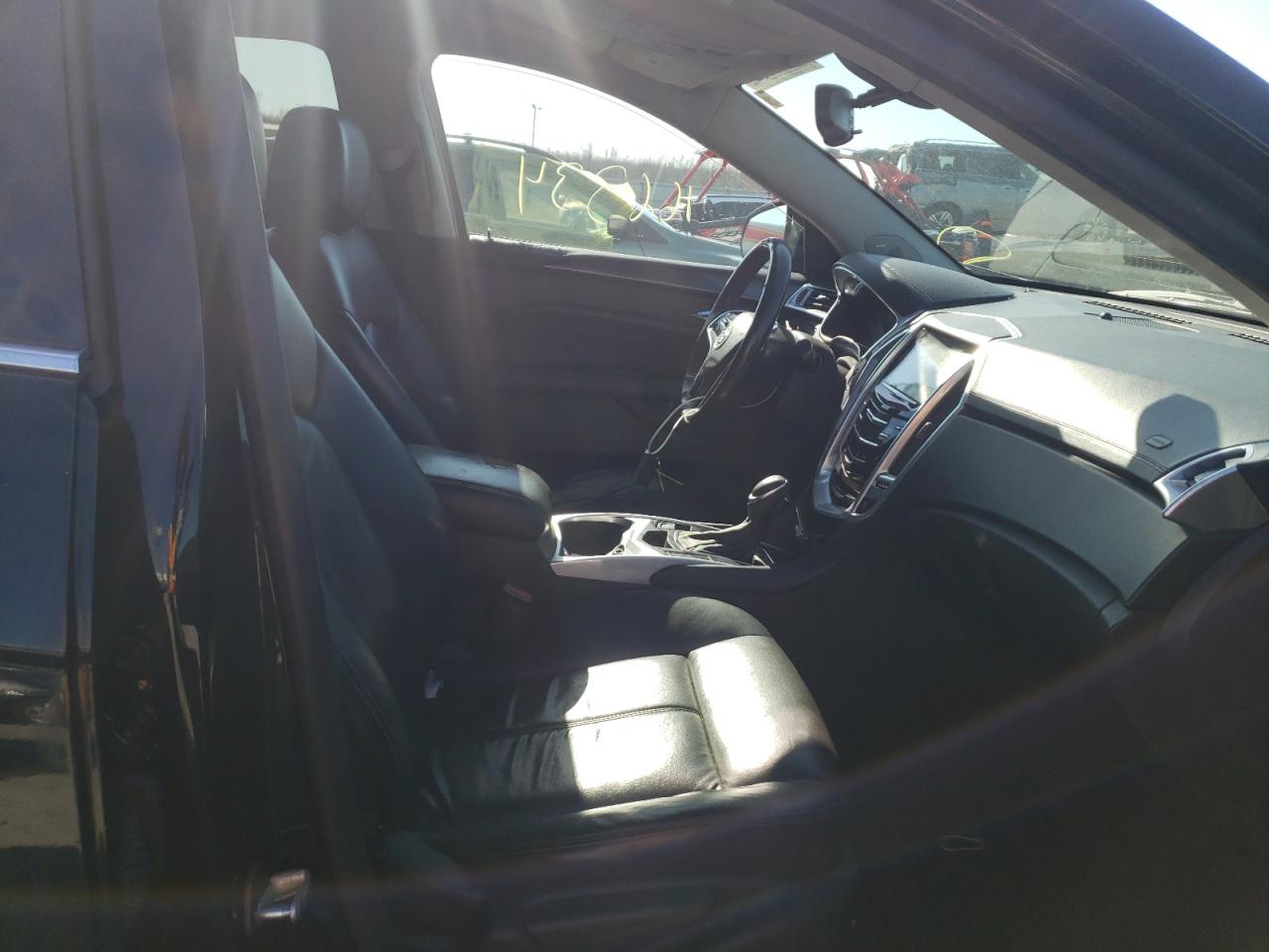 Photo 5 from auction – 2013 CADILLAC SRX with VIN 3GYFNAE38DS518287