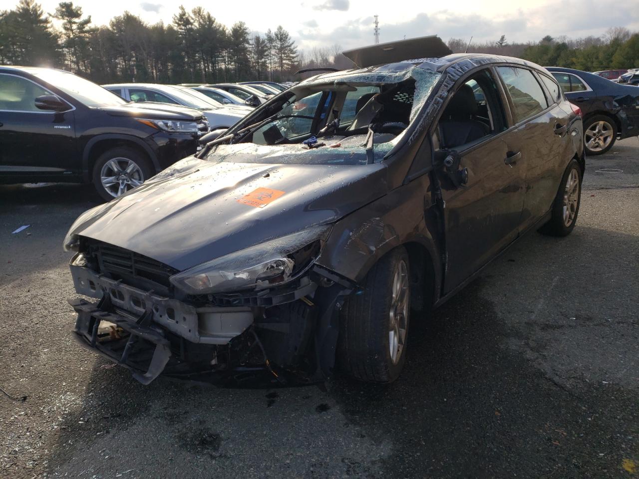 Photo 2 from auction – 2015 FORD FOCUS SE with VIN 1FADP3K24FL308556