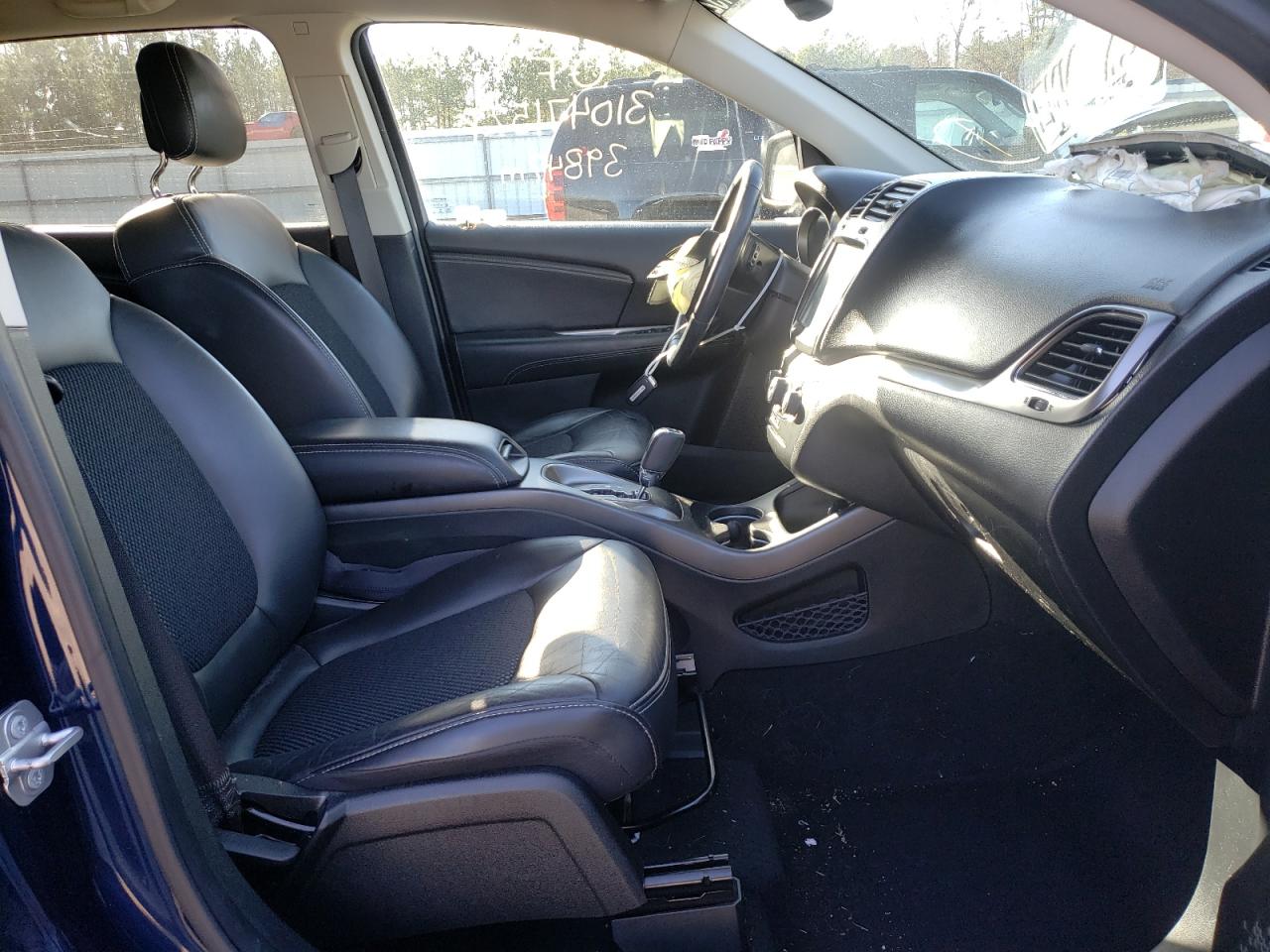 Photo 5 from auction – 2019 DODGE JOURNEY CR with VIN 3C4PDCGGXKT857777