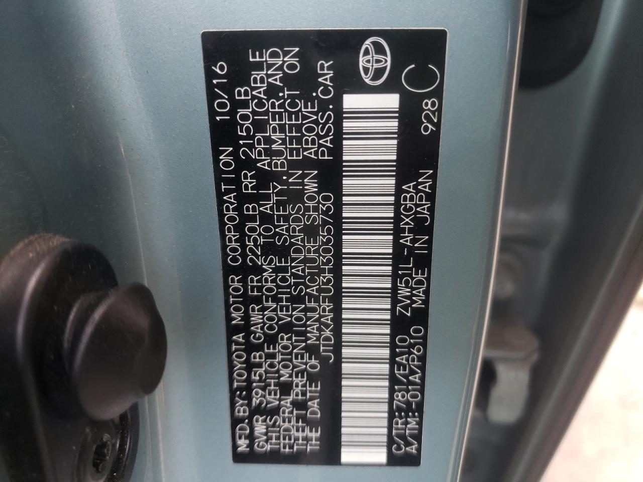 Photo 10 from auction – 2017 TOYOTA PRIUS with VIN JTDKARFU3H3035730