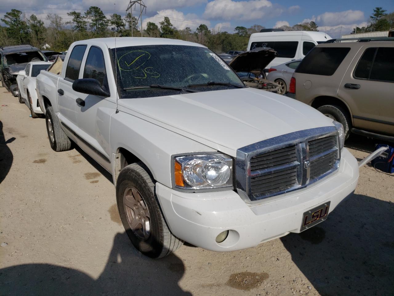 DODGE DAKOTA QUA 2006 with VIN 1D7HE48K56S532932 - Photo from auction