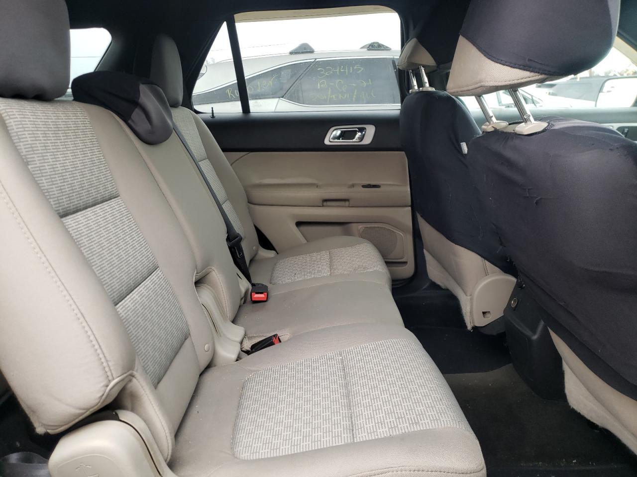 Photo 6 from auction – 2011 FORD EXPLORER X with VIN 1FMHK7D85BGA81606