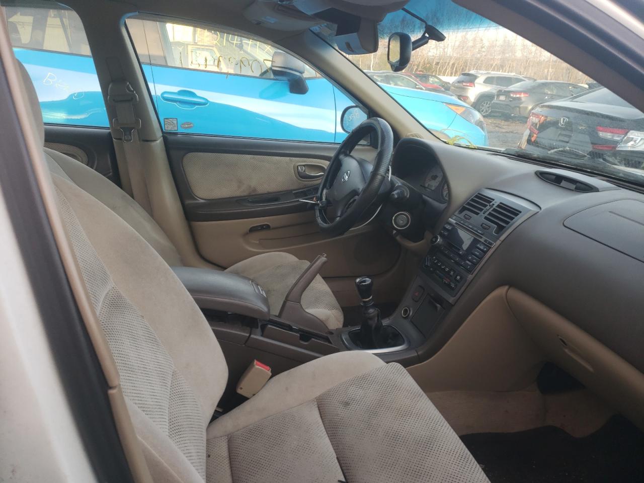 Photo 5 from auction – 2002 NISSAN MAXIMA with VIN JN1DA31DX2T412304